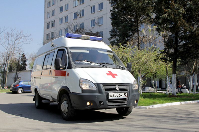 В Севастополе топливо направляют на ключевые объекты до накопления достаточного запаса