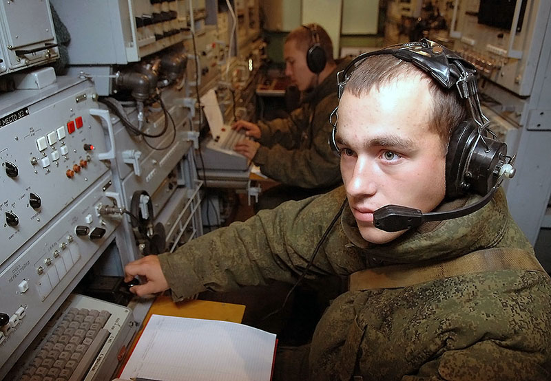 20 октября: Дни военного связиста, повара, авиадиспетчера, ленивца и борьбы с остеопорозом