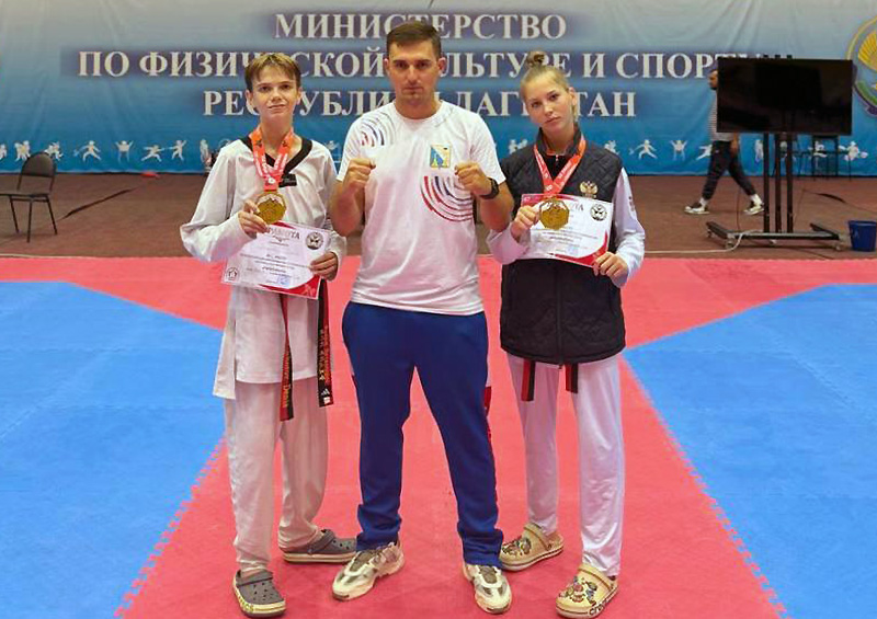 Свастопольцы завоевали два «золота» всероссийских соревнований по тхэквондо