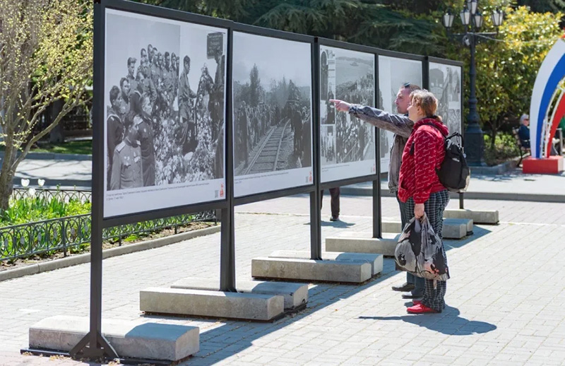 Открылась выставка знаменитого севастопольского фотографа-фронтовика Вадима Докина